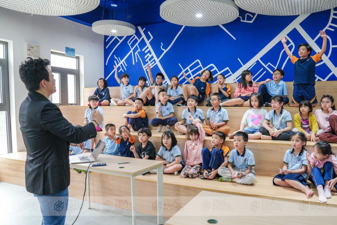 Students of different nationalities learning together in an international track classroom in Hanoi